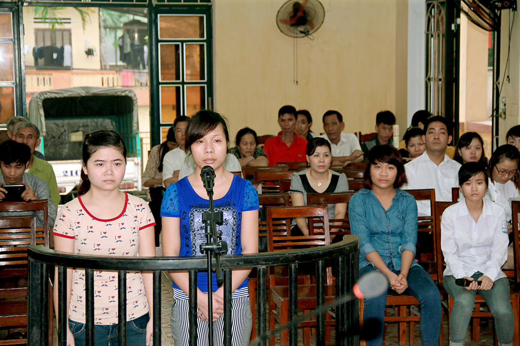 Tòa án nhân dân thành phố Yên Bái xét xử lưu động án hình sự.
